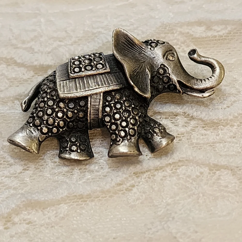 Pewter Elephant Pin Brooch With Rhinestone Eye